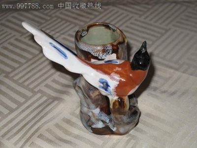 宜昌窯變瓷喜鵲登梅筆筒 老工藝美術品的靈動之美